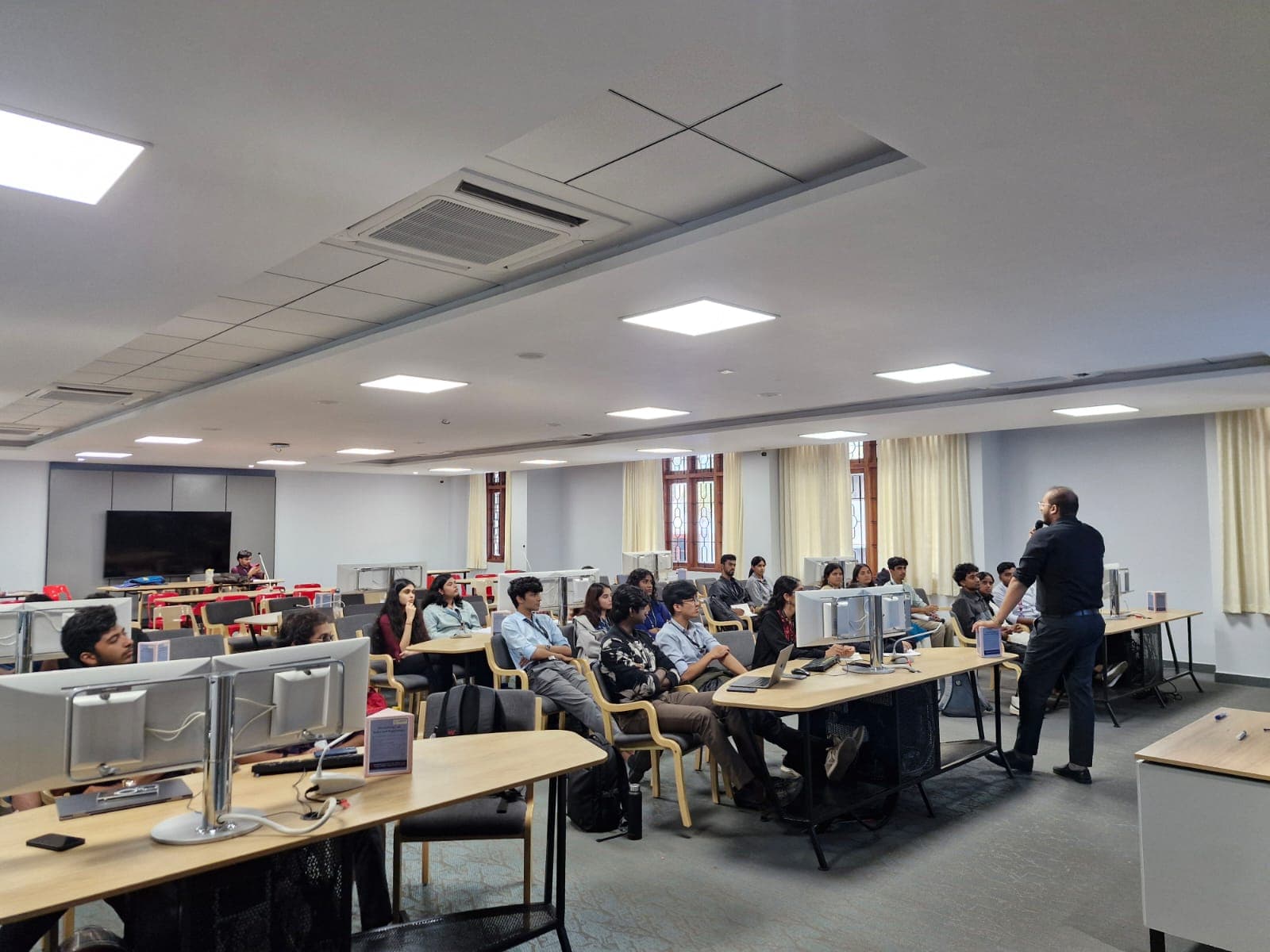 Industry leaders sharing stories in a guest lecture